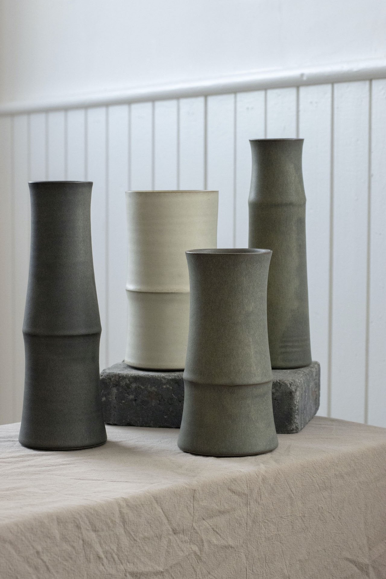 Medium Cylinder | Warm White | by Borja Moronta - Lifestory - Borja Moronta