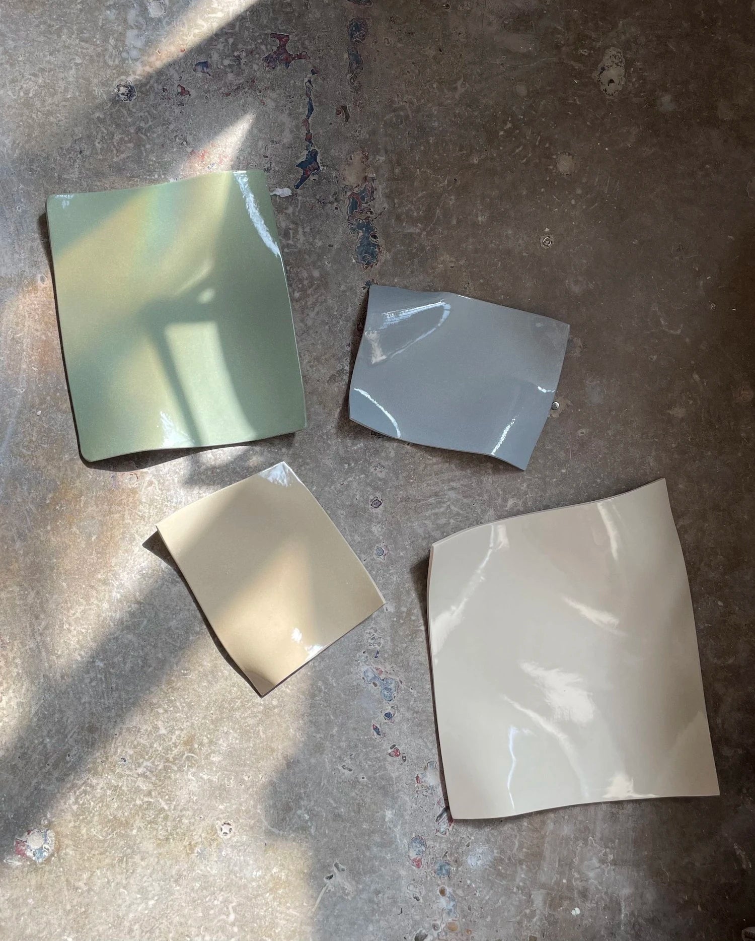 Rumpled Platter - 2 Sizes | Stoneware | by Brutes Ceramics - Lifestory