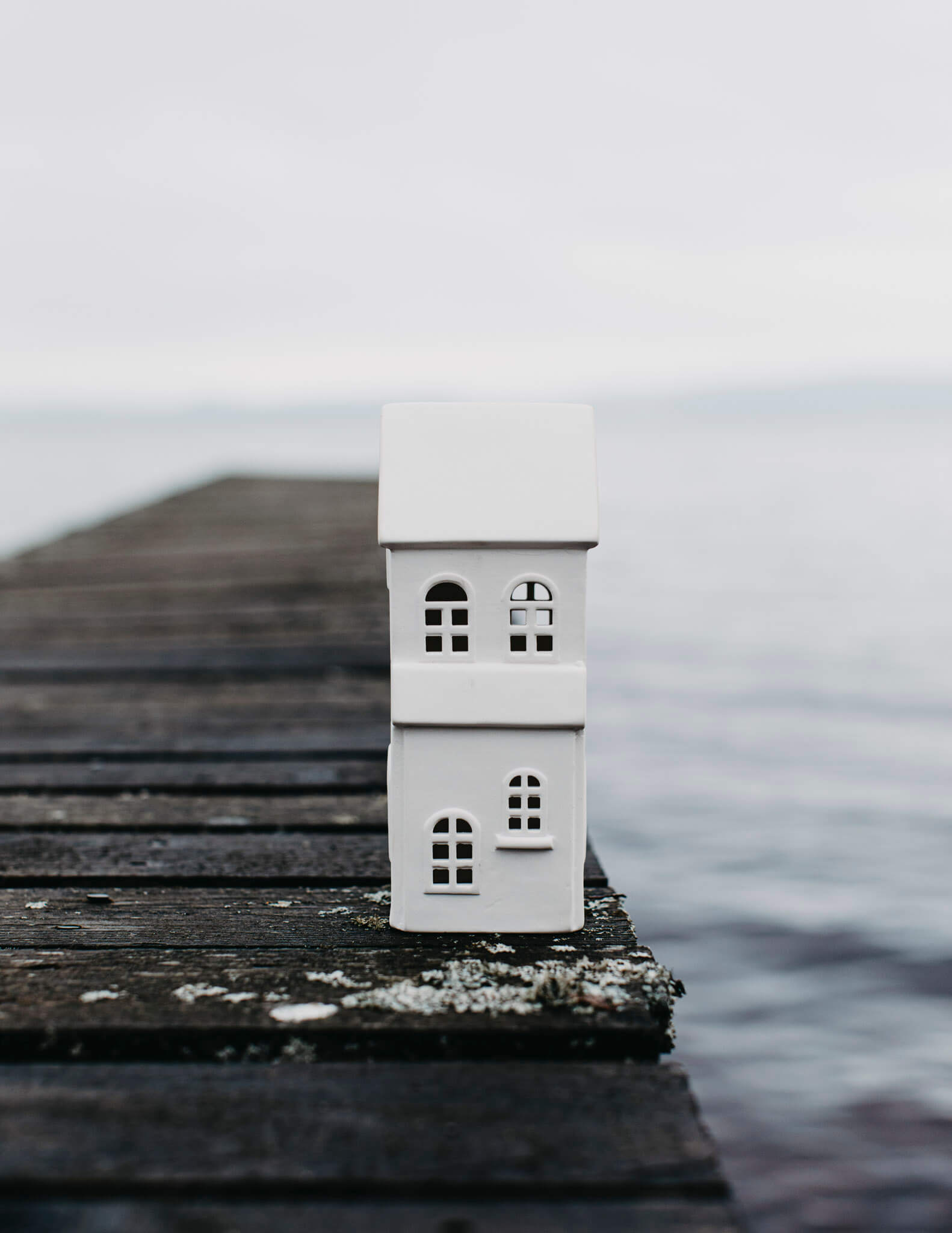 Ceramic House | Byn #5 | White | by Storefactory - Lifestory