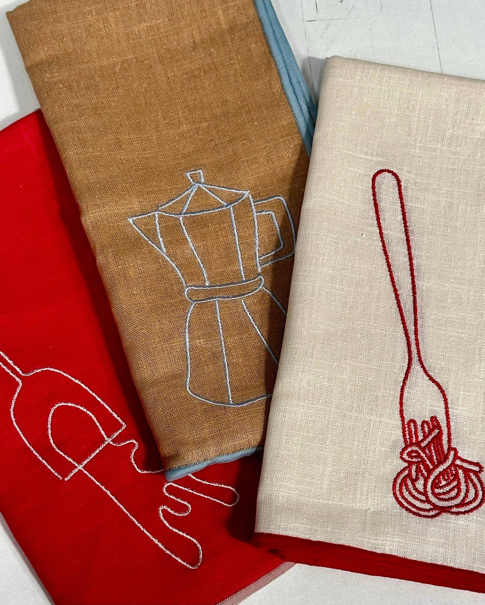 MAEGEN Embroidered Linen Blend Napkin Pair - Spaghetti | Lifestory