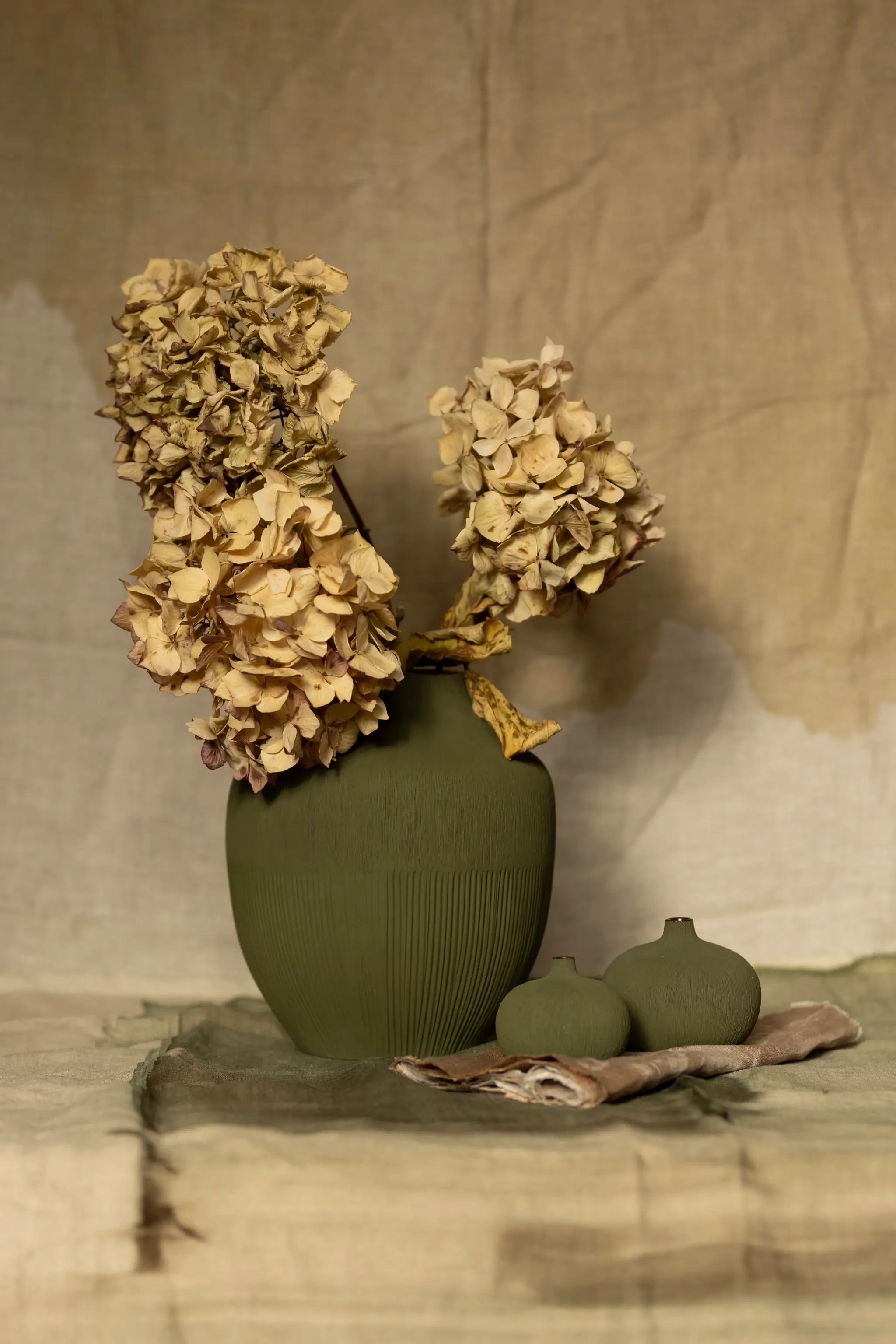 Ebba Vase | Medium | Forest Green | by Lindform - Lifestory