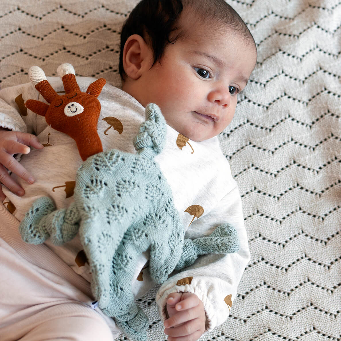 Giraffe Textured Comforter | Soft Toy | by Sophie Home - Lifestory - Sophie Home