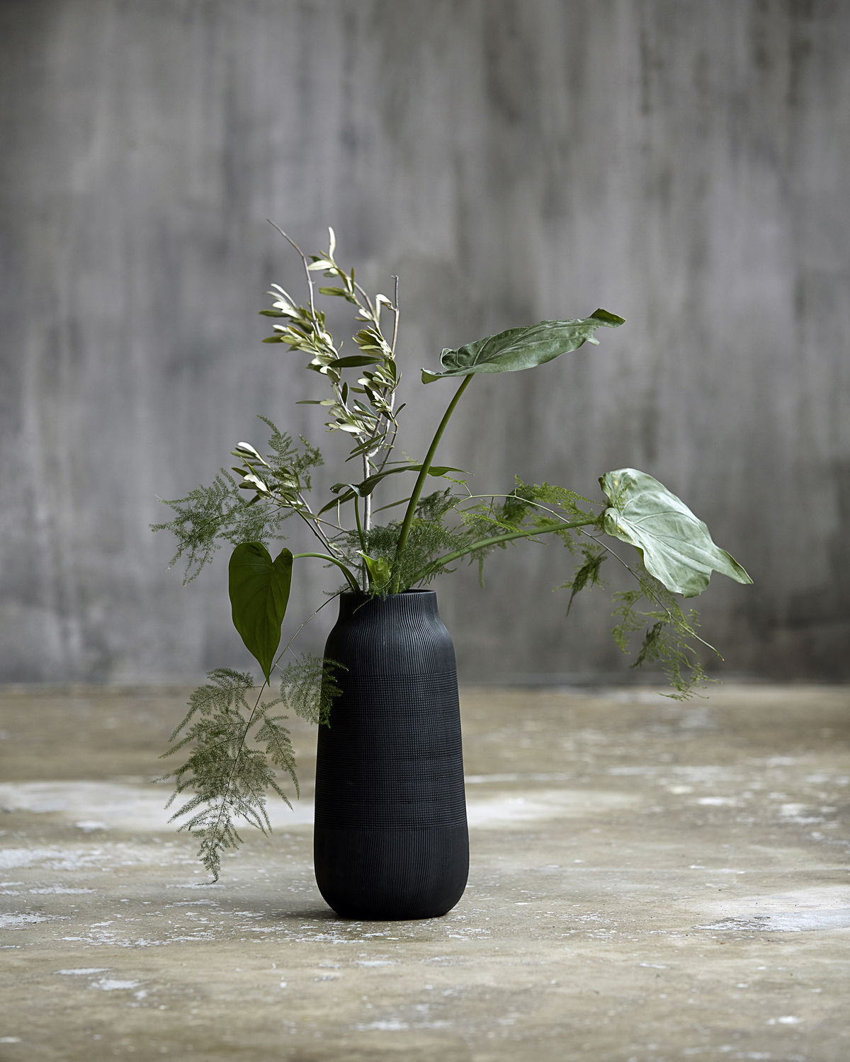 Black Vase | Groove | Large | by House Doctor - Lifestory - House Doctor