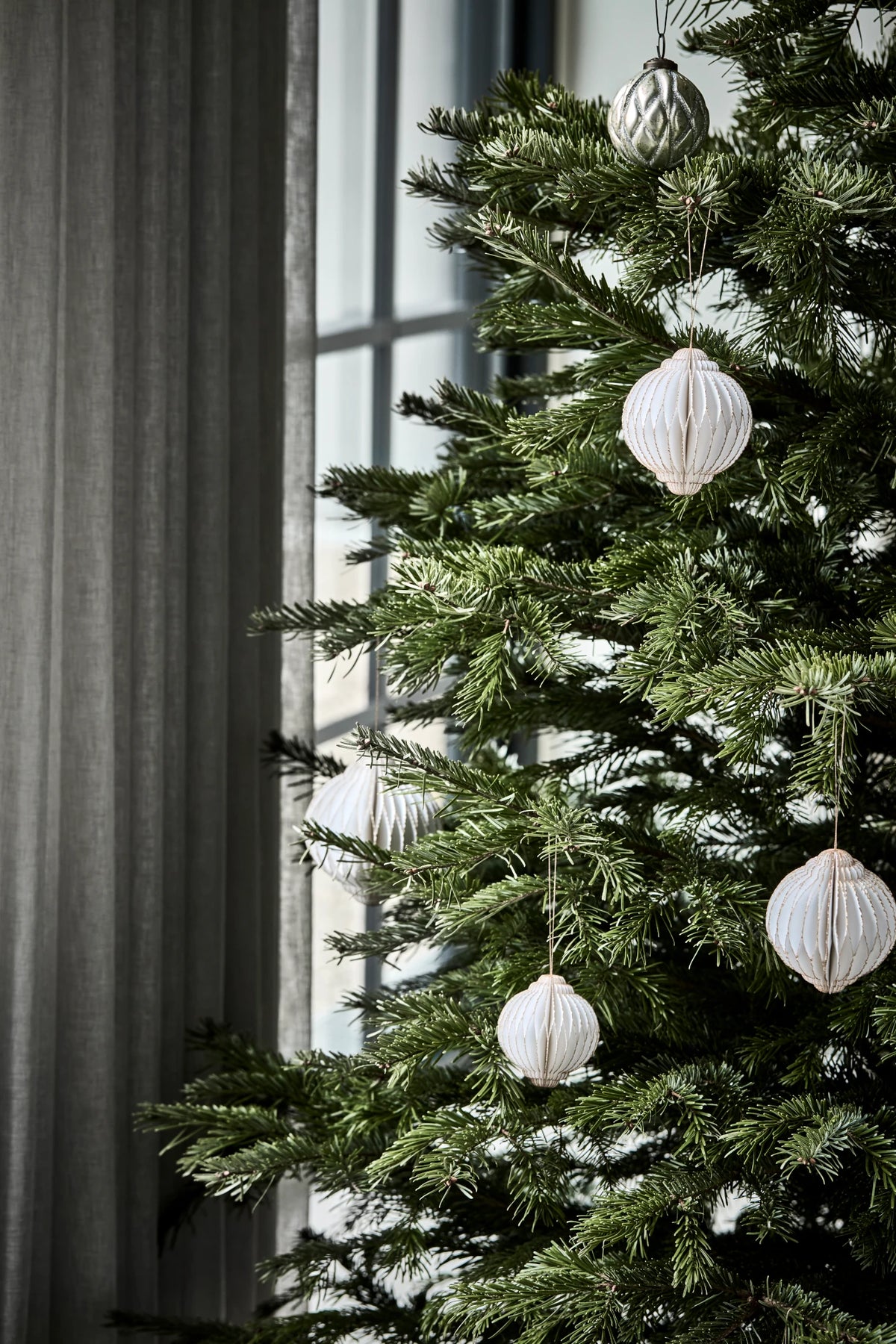 House Doctor HDAlsta Christmas Tree Ornaments in Off-White