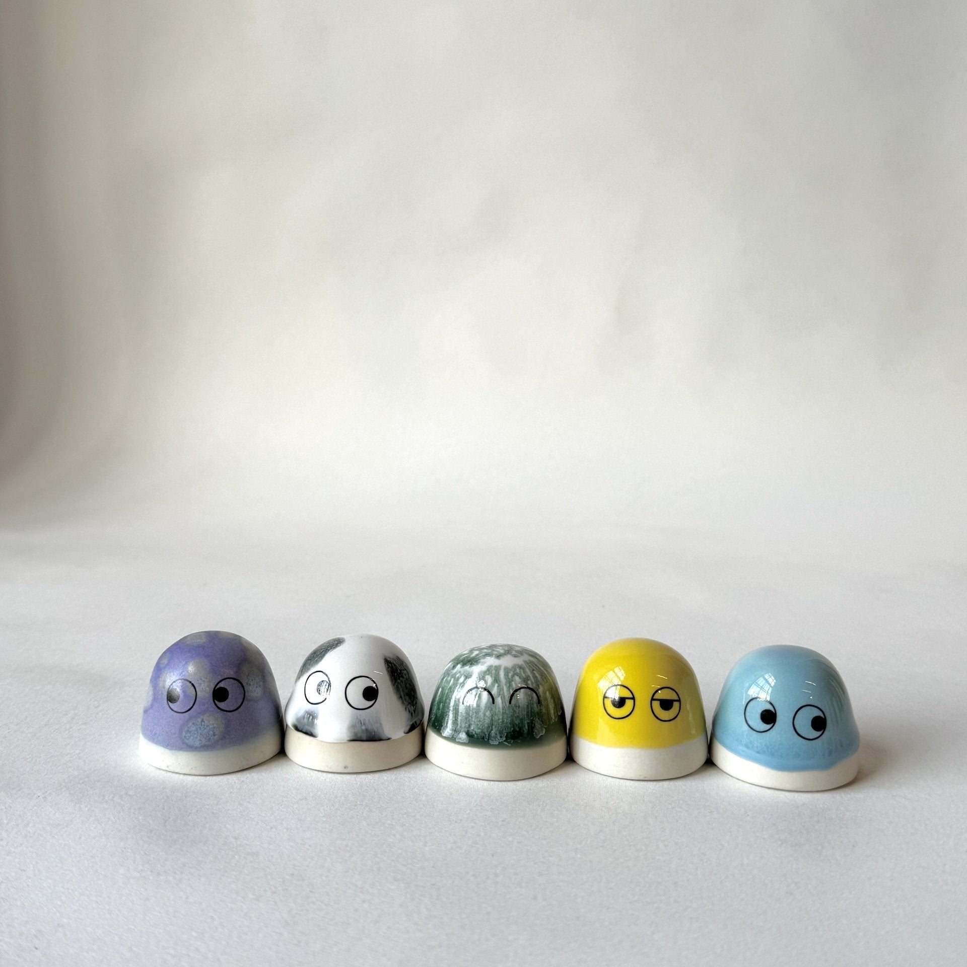 Familia Figurine | Dot | Simo | by Studio Arhoj