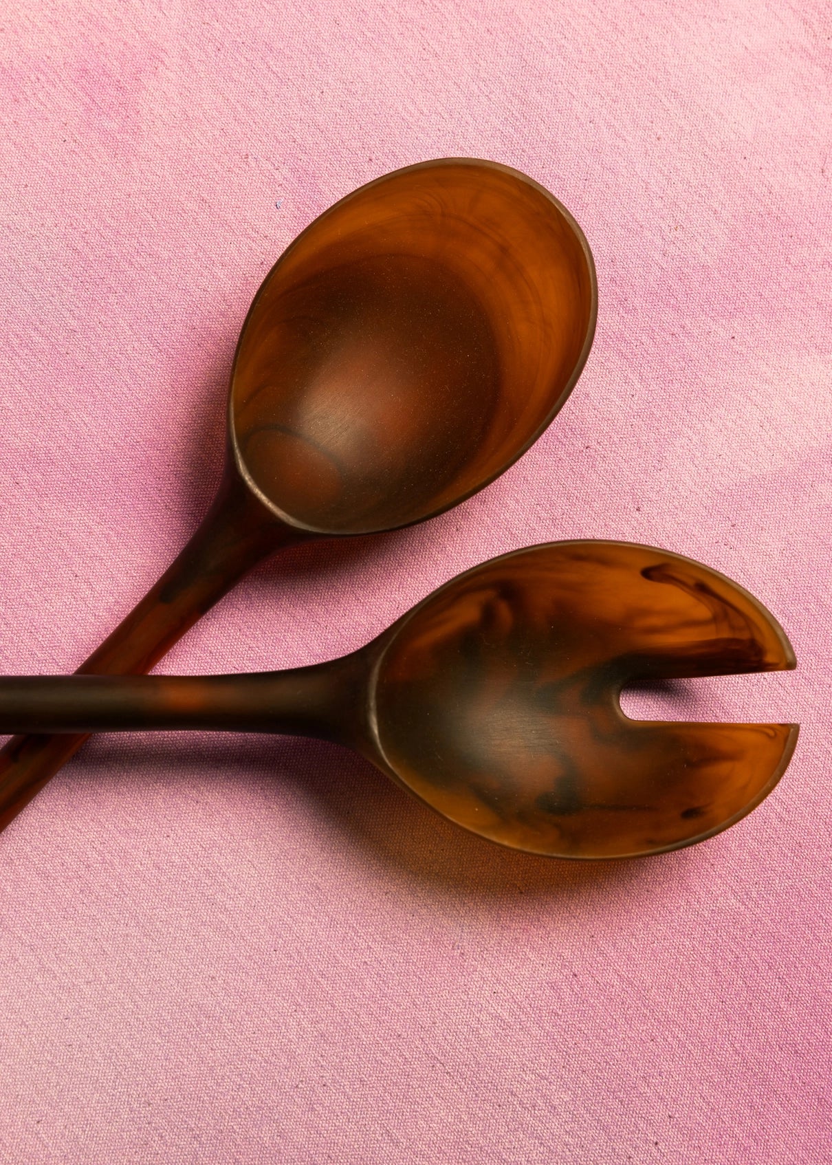 MAEGEN Salad Servers Set in Various Resin Colours - Lifestory