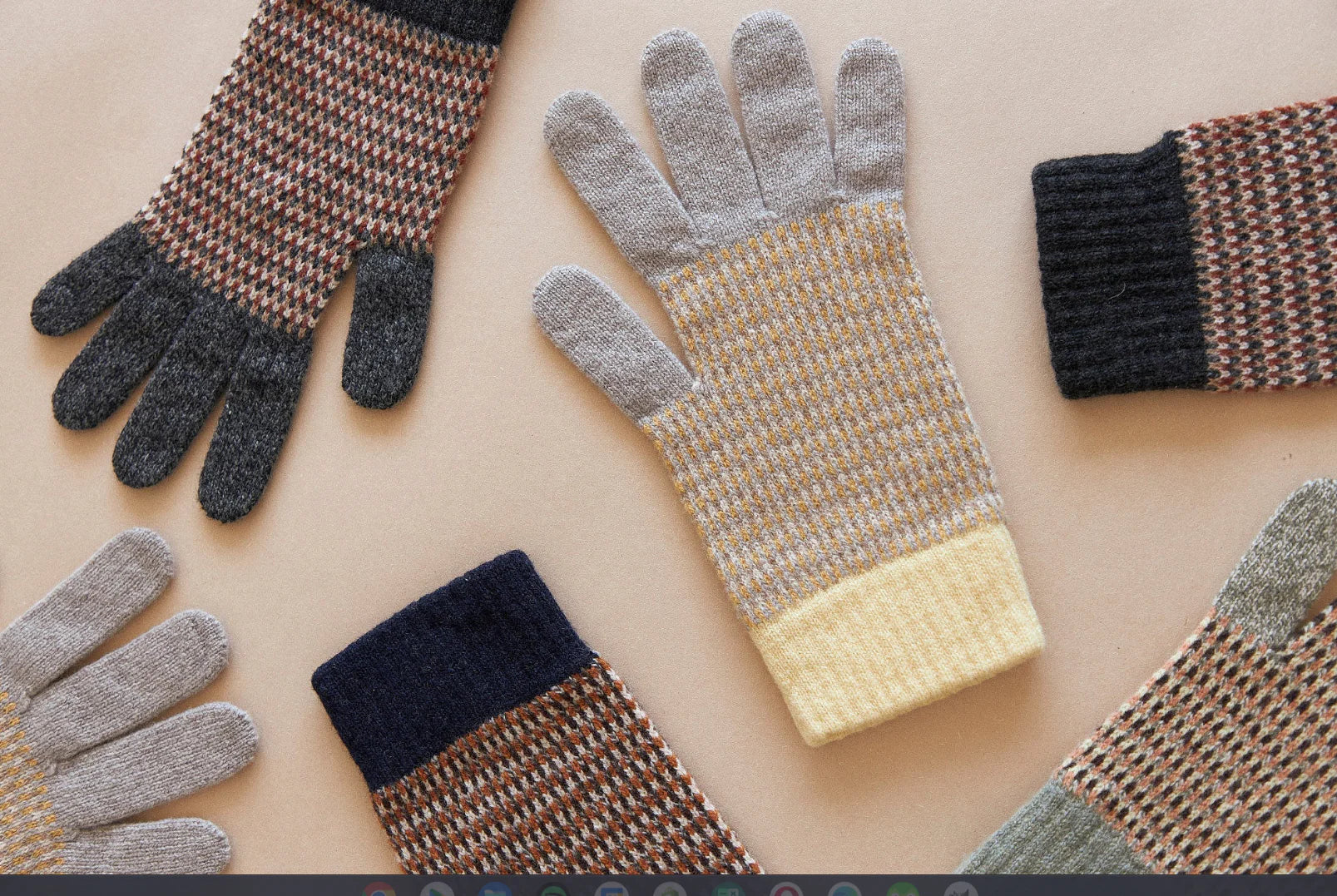 Marl Gloves | 3 Colours | Lambswool | UK Made | by ROVE - Lifestory