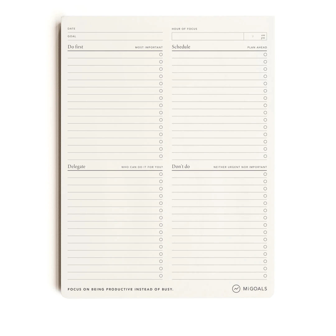 A white background with the MiGoals Focus Desk Pad in the centre