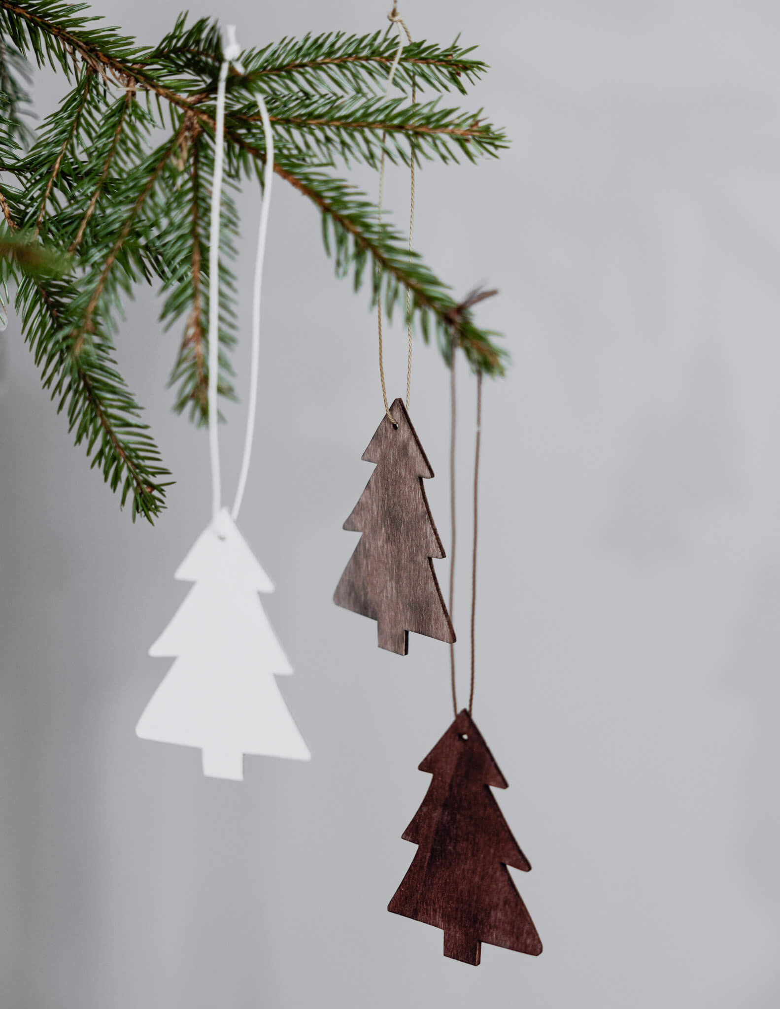 Mulseryd Tree Decoration | White or Brown | by Storefactory - Lifestory