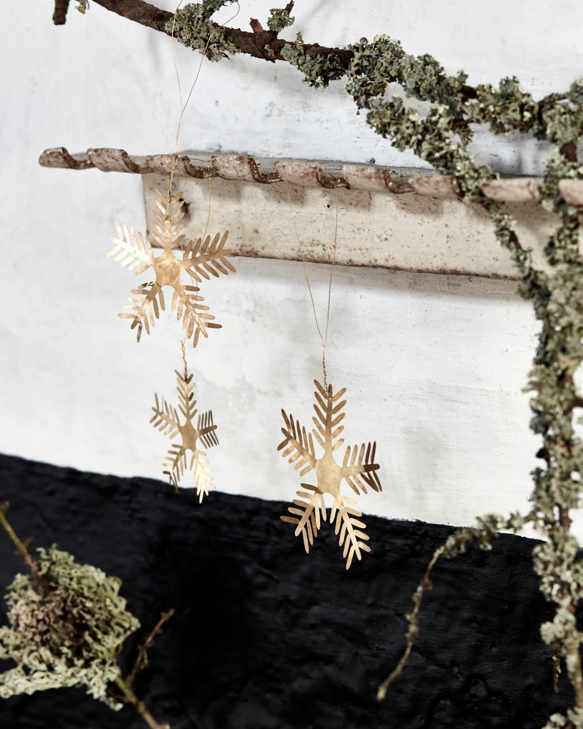 Set of three hanging Lamet antique brass stars Christmas ornaments by House Doctor | Lifestory