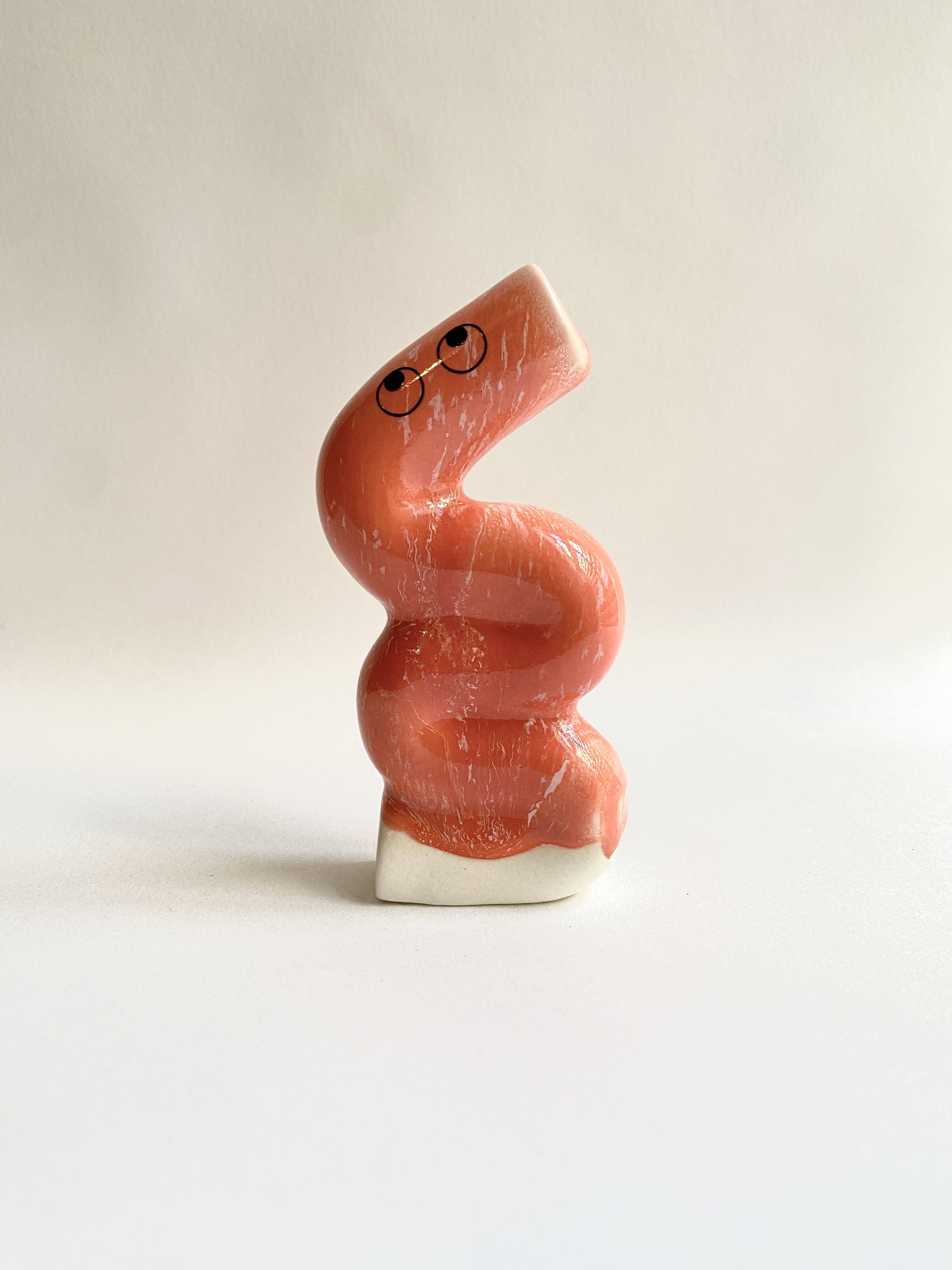 Familia Figurine, Ziggy | Raspberry Sorbet | by Studio Arhoj - Lifestory