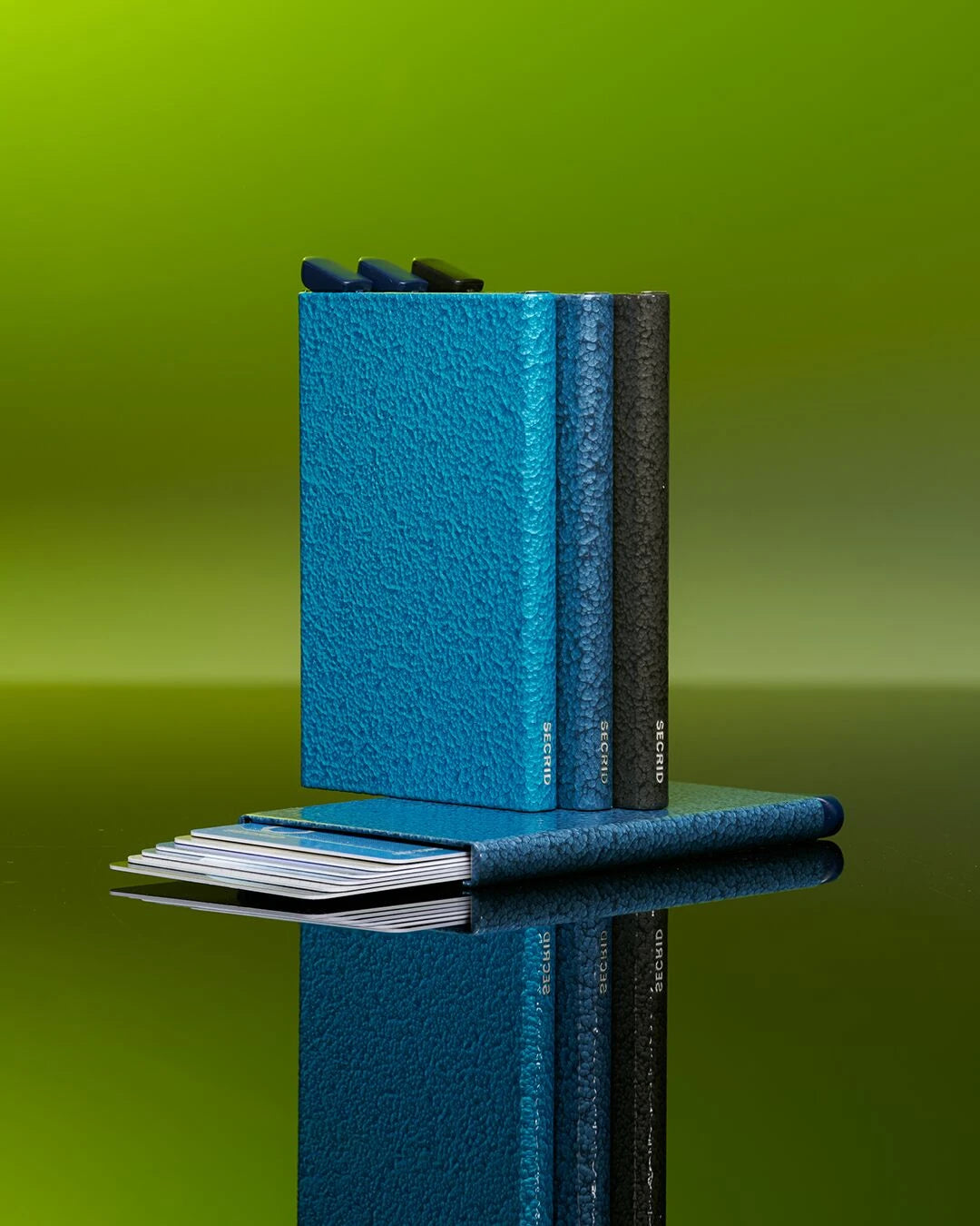 Cardprotector Hammerstone by Secrid Wallets - Lifestory