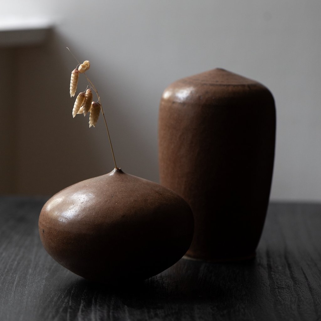 Soliflore Vase in Bark Glaze by Blanc Ceramics