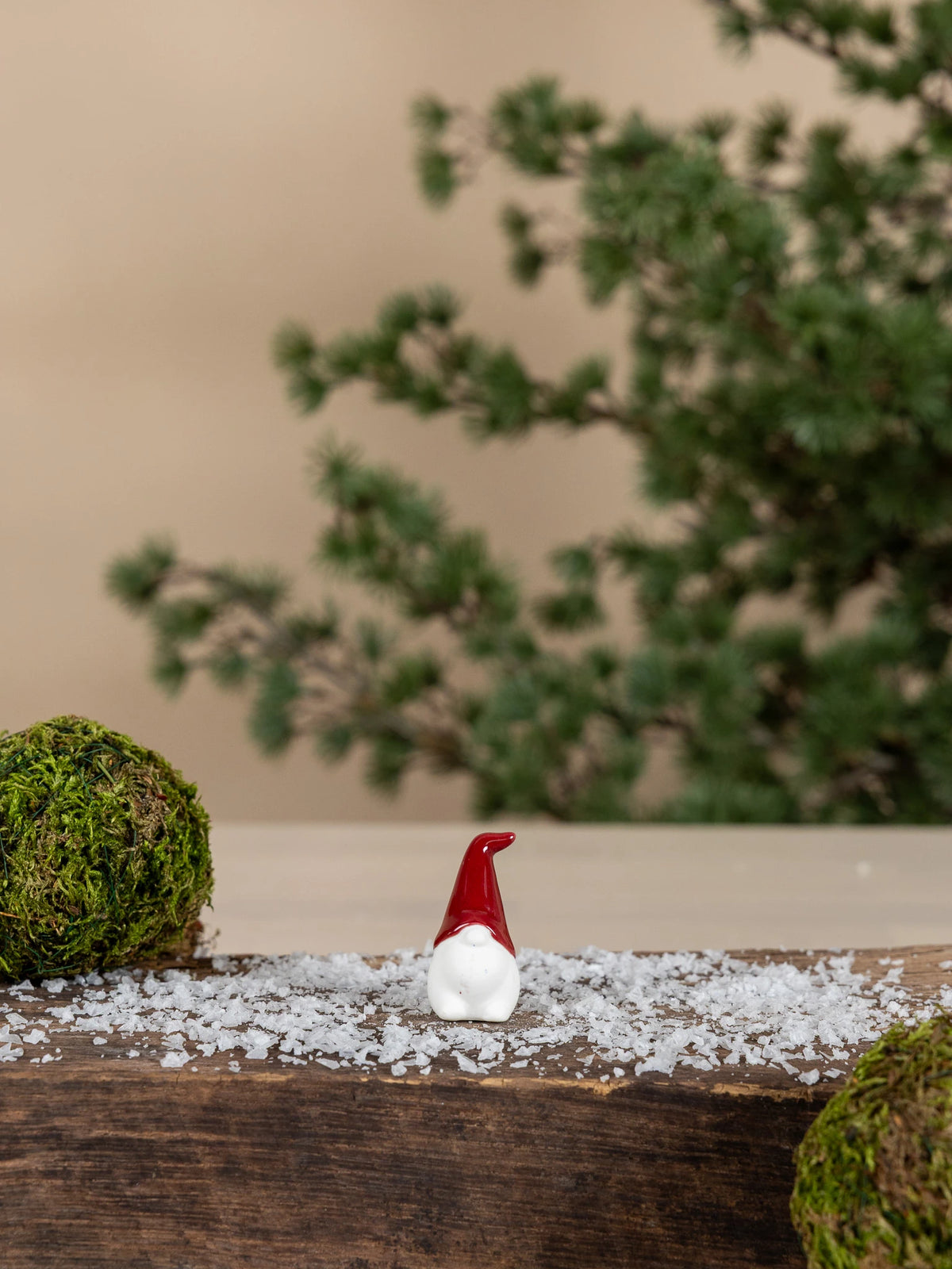 Storefactory Malte miniature Santa Ceramic Ornament - Red