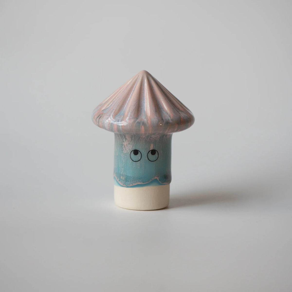 Studio Arhoj Familia Figurine, Osu | Ria in Blue & Pink