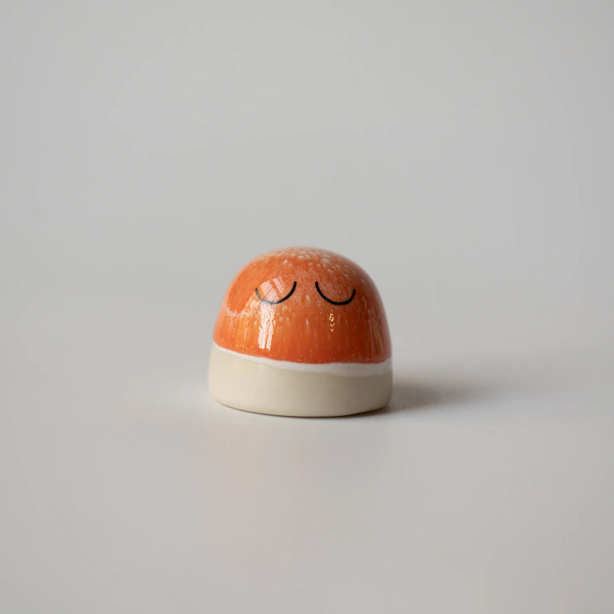 Studio Arhoj Familia Figurine | Dot | Juan in Orange Glaze