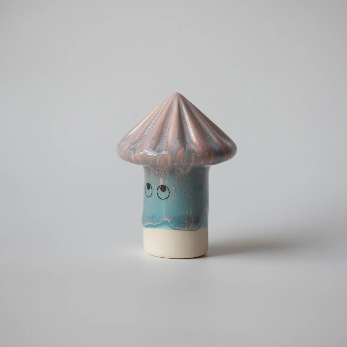 Studio Arhoj Familia Figurine, Osu | Ria in Blue & Pink