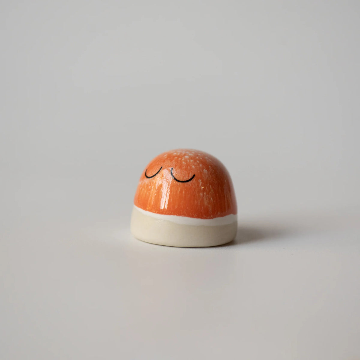 Studio Arhoj Familia Figurine | Dot | Juan in Orange Glaze