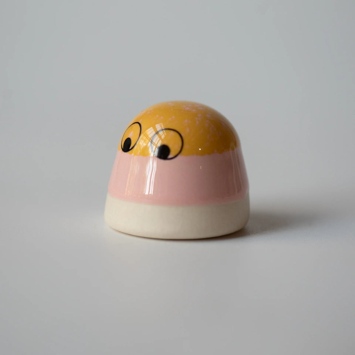 Studio Arhoj Familia Figurine | Dot | Lyra in Yellow/Pink