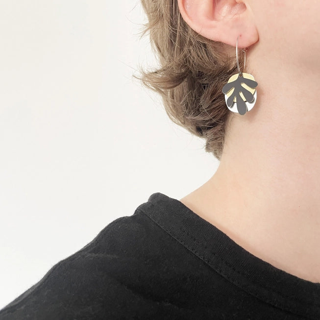 Tom Pigeon : Tideline Earrings - Lifestory
