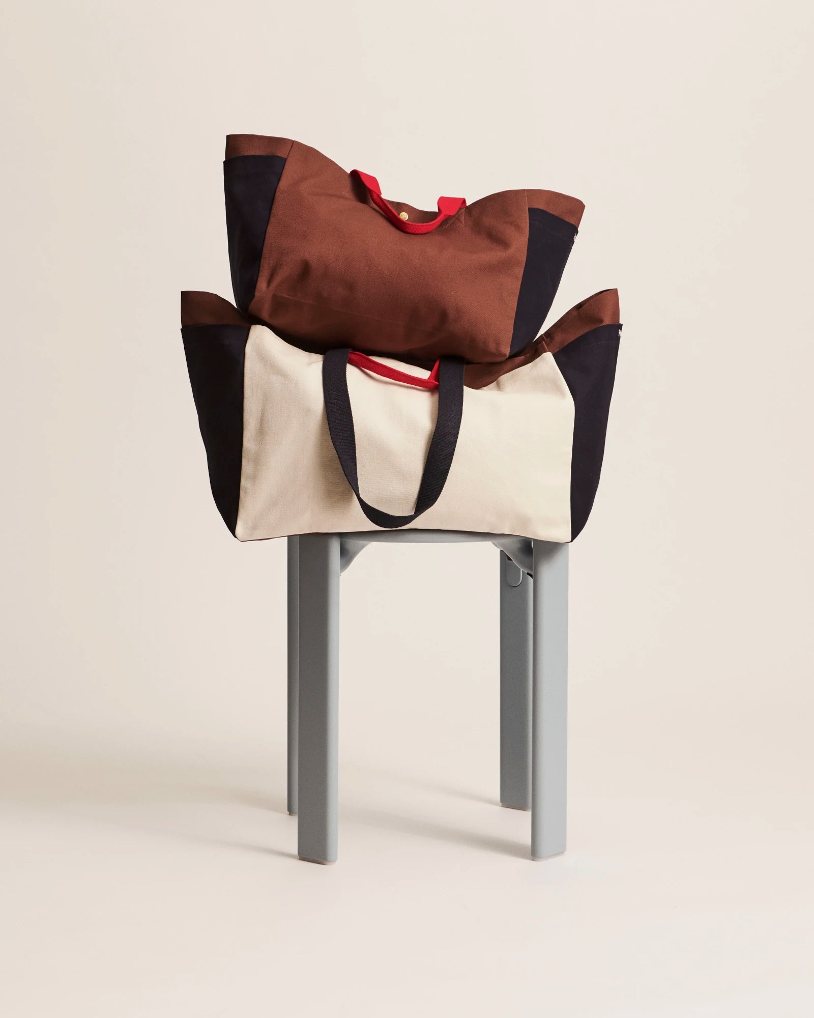 HAY Organic Cotton Small Weekend Bag - Lifestory