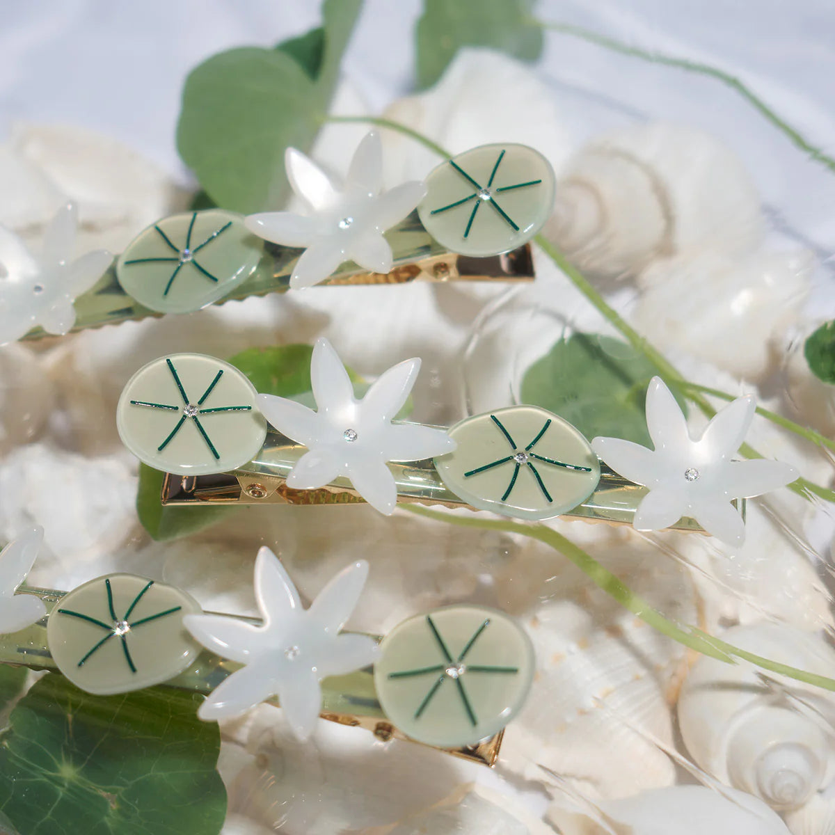 Winona Irene Nymphaea Water Lily Alligator Hair Clip