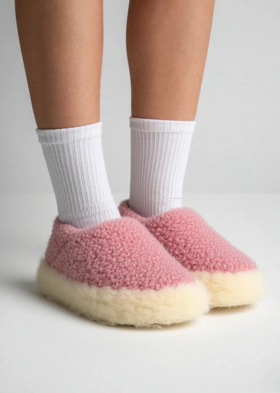 Yoko Wool Full Slippers in Pink and Natural Merino Wool - Lifestory
