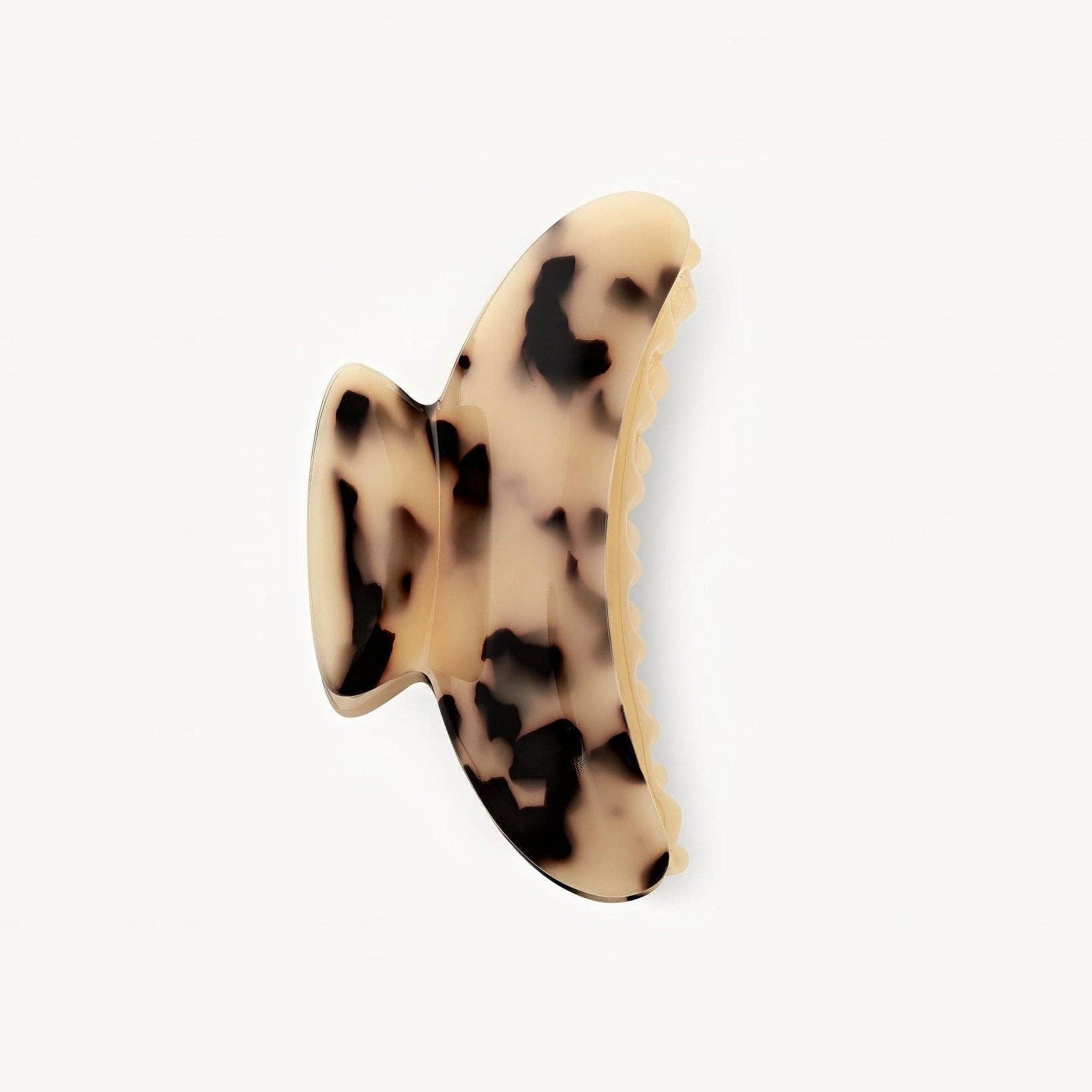 MACHETE Grande Heirloom Claw in Blonde Tortoise Acetate - Lifestory
