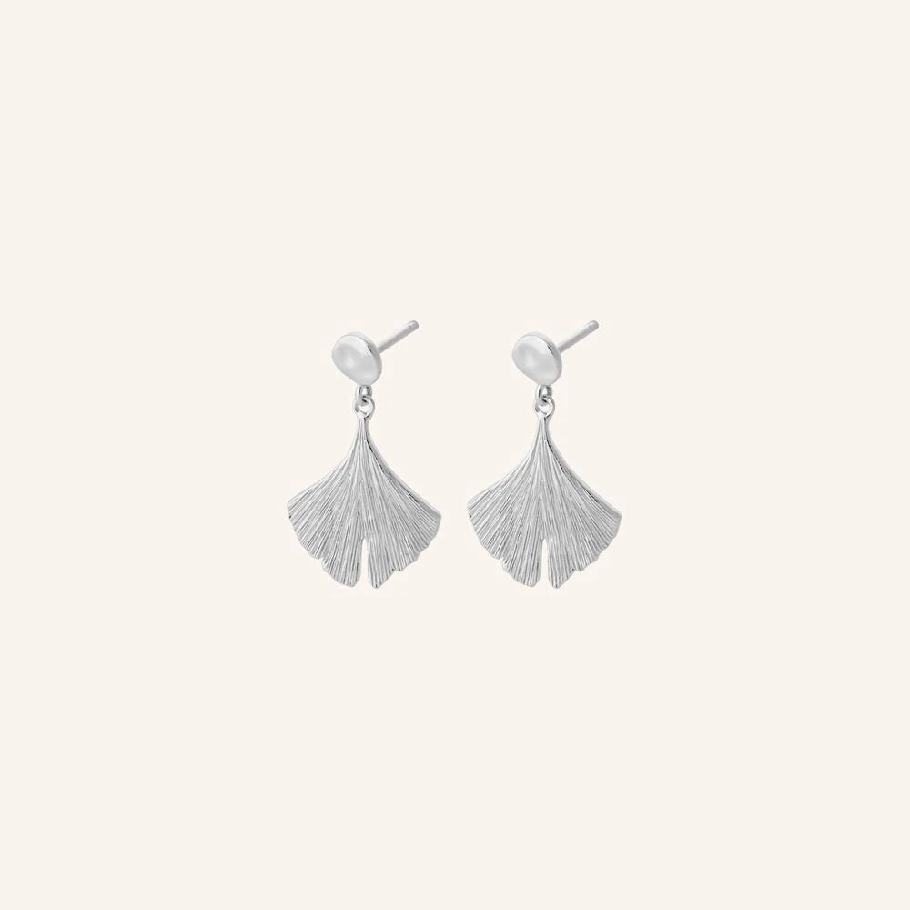 Biloba Earrings in Silver by Pernille Corydon