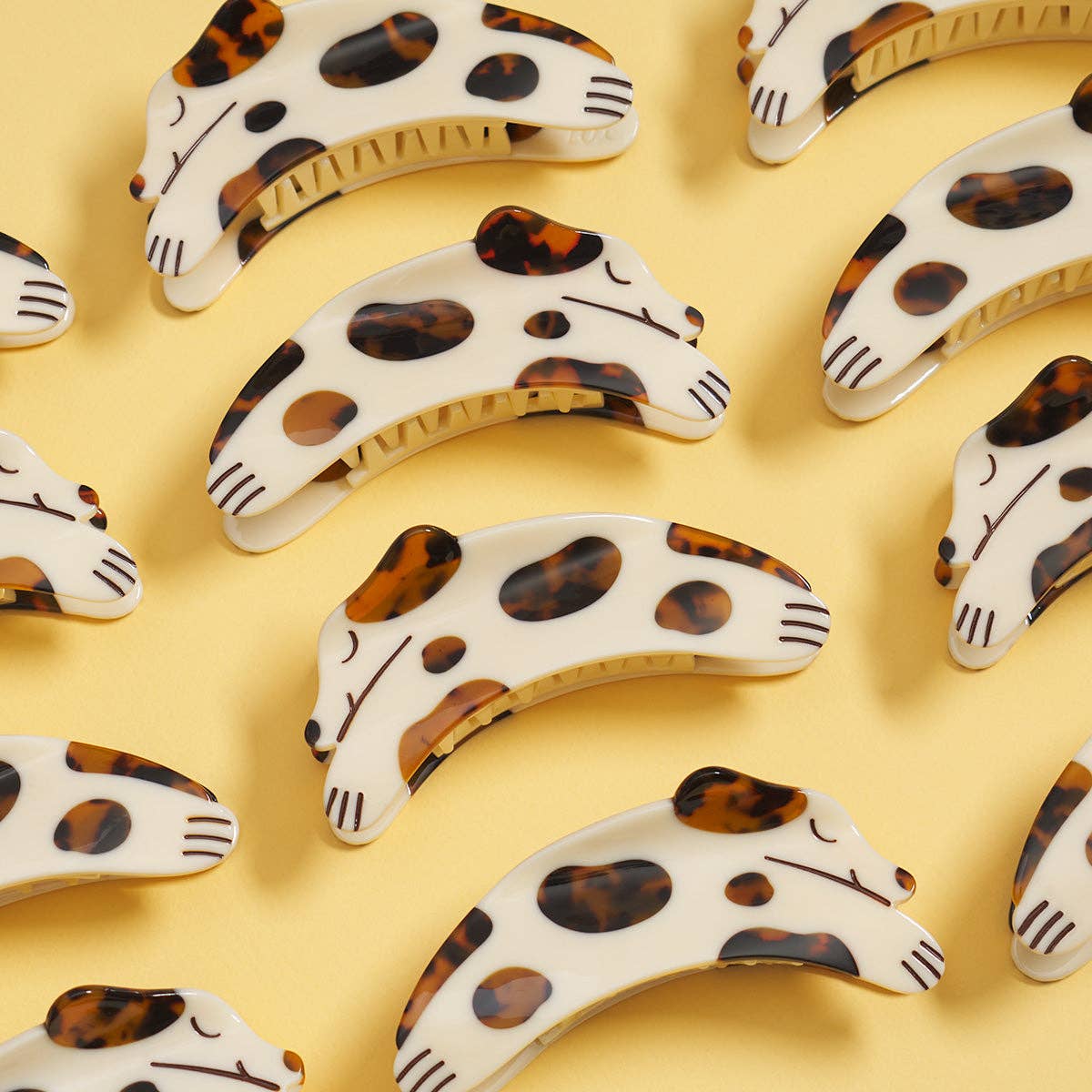 Winona Irene Tortie Puppy Dog Acetate Hair Claw