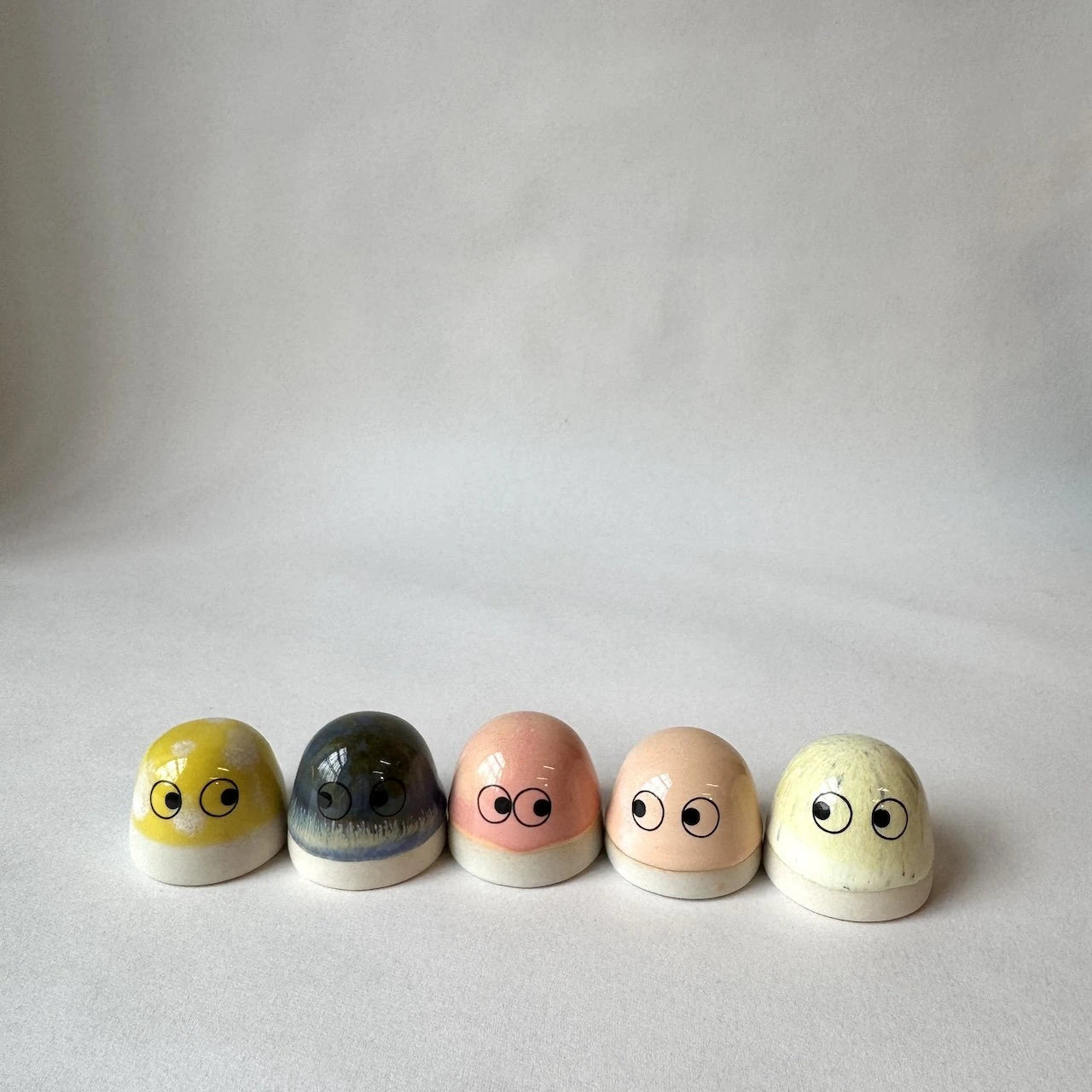 Familia Figurine | Dot | Theodore | by Studio Arhoj