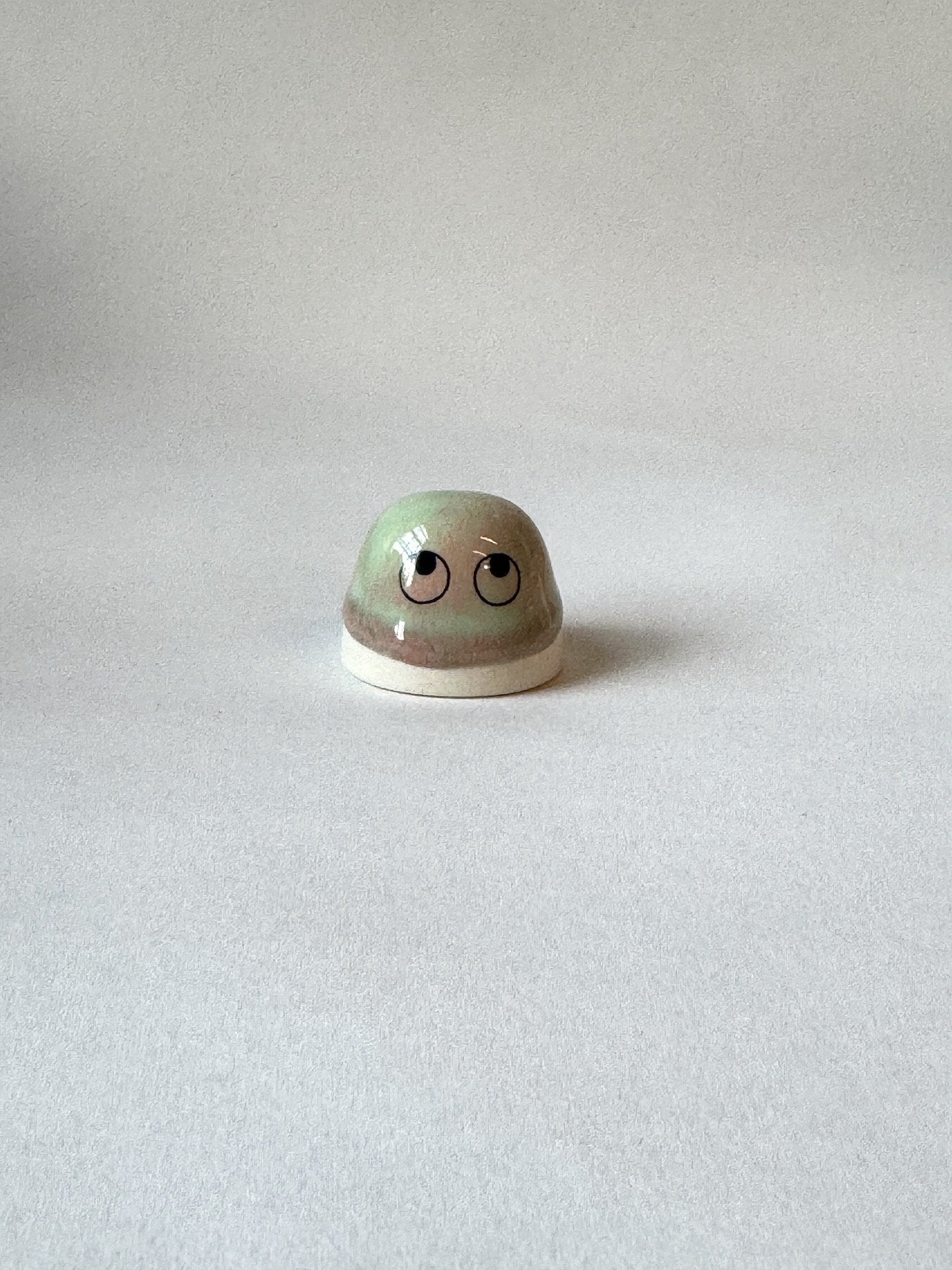 Familia Figurine | Dot | Isla | by Studio Arhoj