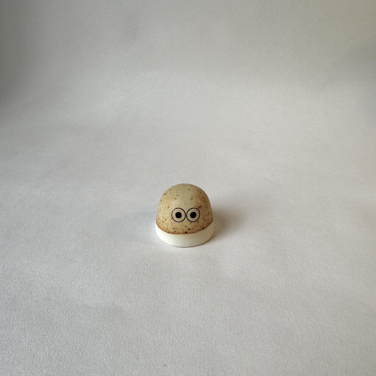 Familia Figurine | Dot | Karlos | by Studio Arhoj - Lifestory