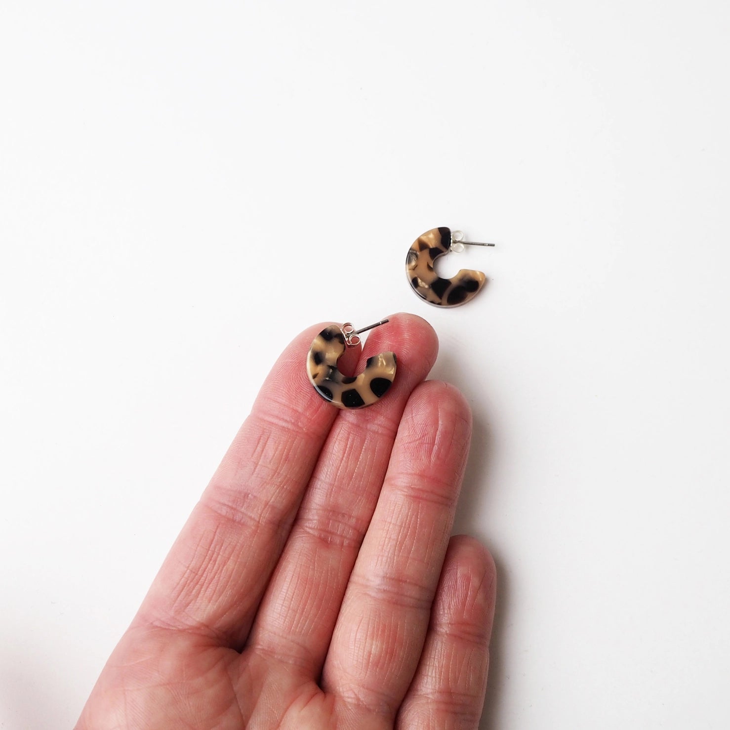 Karamell Flat Super Mini Hoop Earrings | by Custom Made - Lifestory