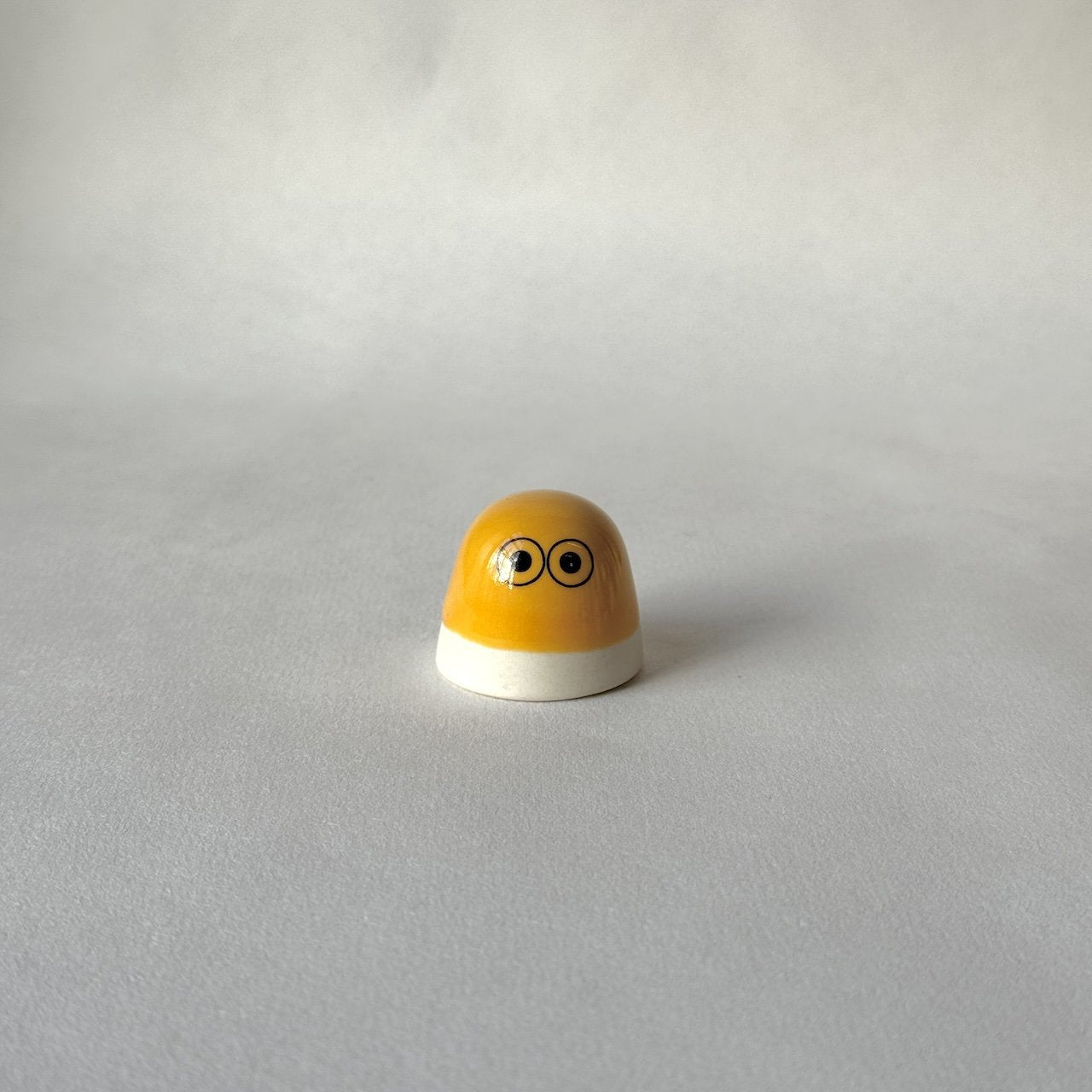 Familia Figurine | Dot | Orangina | by Studio Arhoj - Lifestory