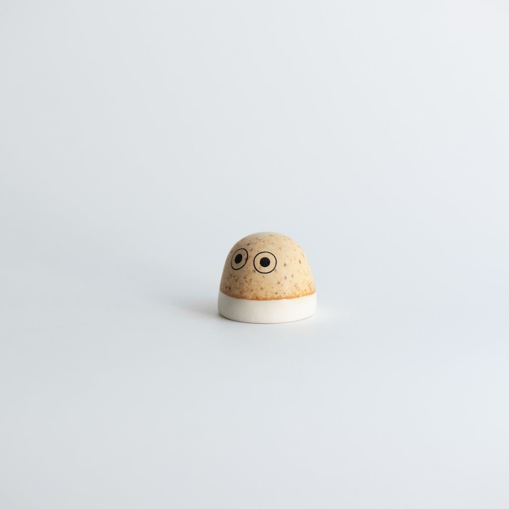 Familia Figurine | Dot | Lola | by Studio Arhoj