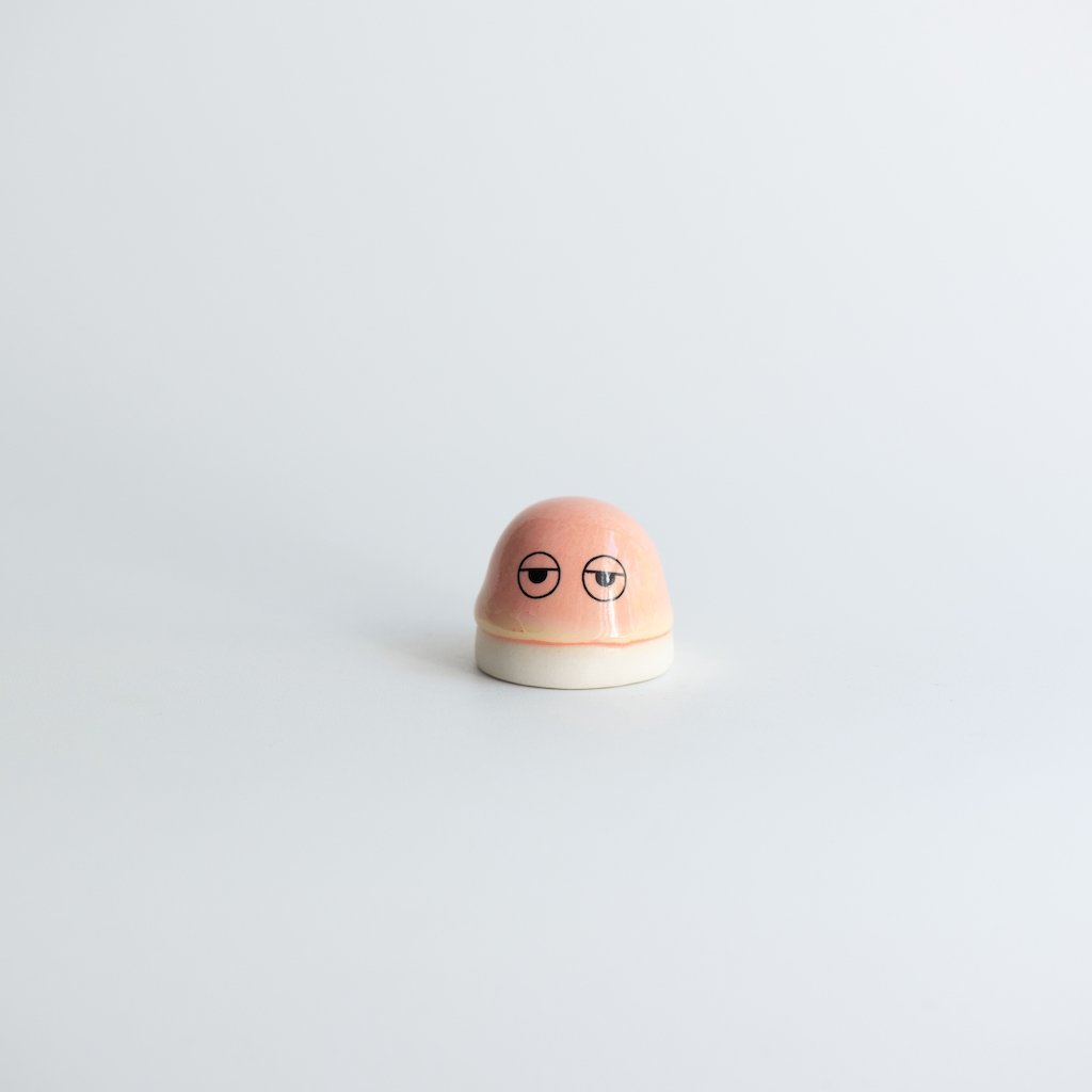 Familia Figurine | Dot | Astrid | by Studio Arhoj