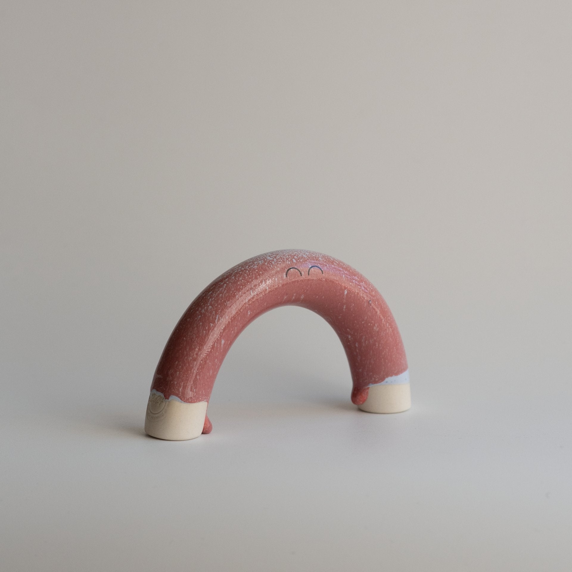 Familia Figurine | Niji | Raspberry | by Studio Arhoj