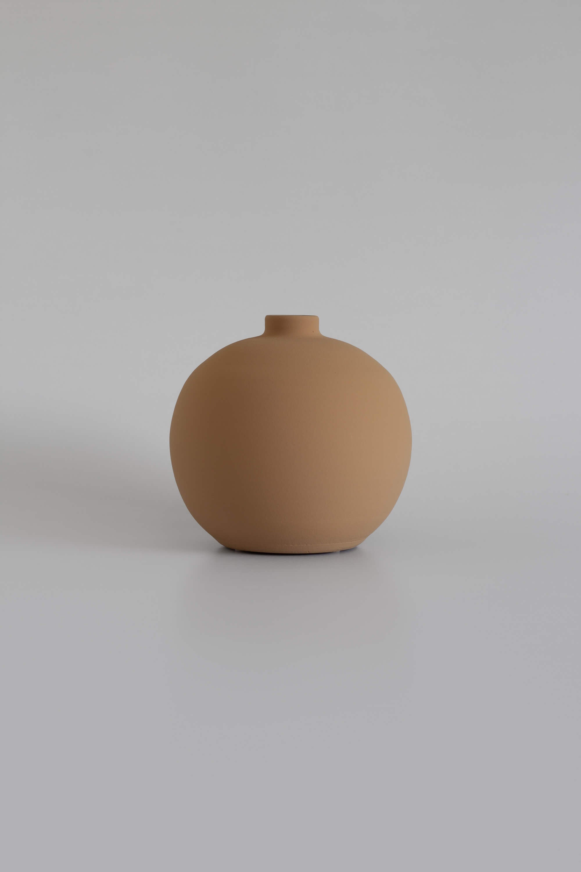 Blanc Collection 03 Vase | Beige | Handmade Earthenware | by O Cactuu - Lifestory - O Cactuu