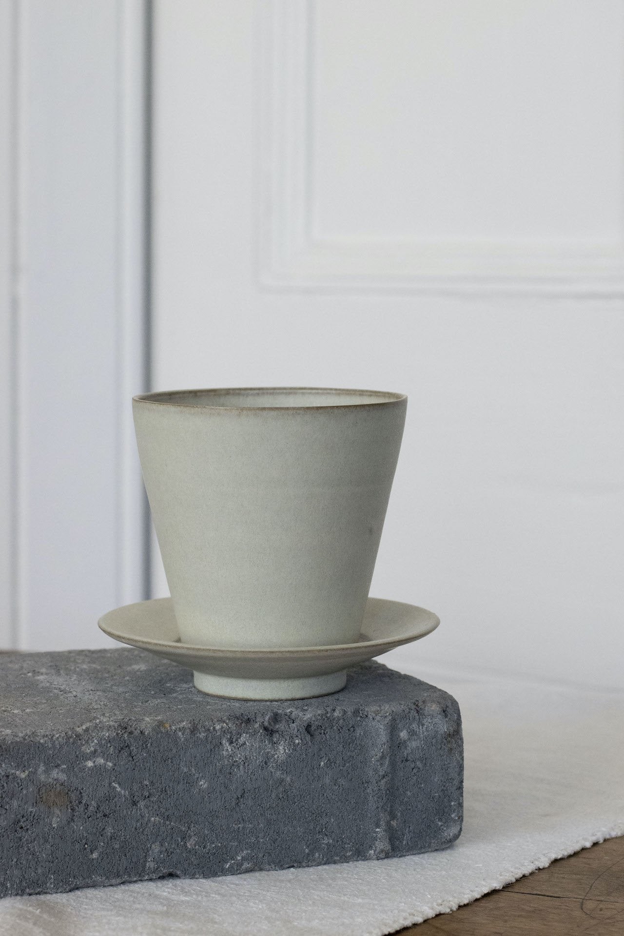 Flat White Cup & Saucer | Off-White | by Borja Moronta - Lifestory - Borja Moronta