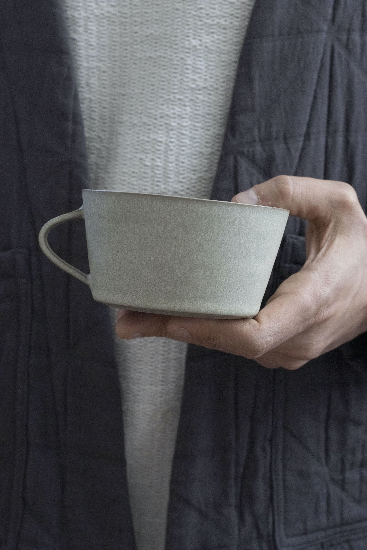 Low Cup | Pearl Grey | by Borja Moronta - Lifestory - Borja Moronta