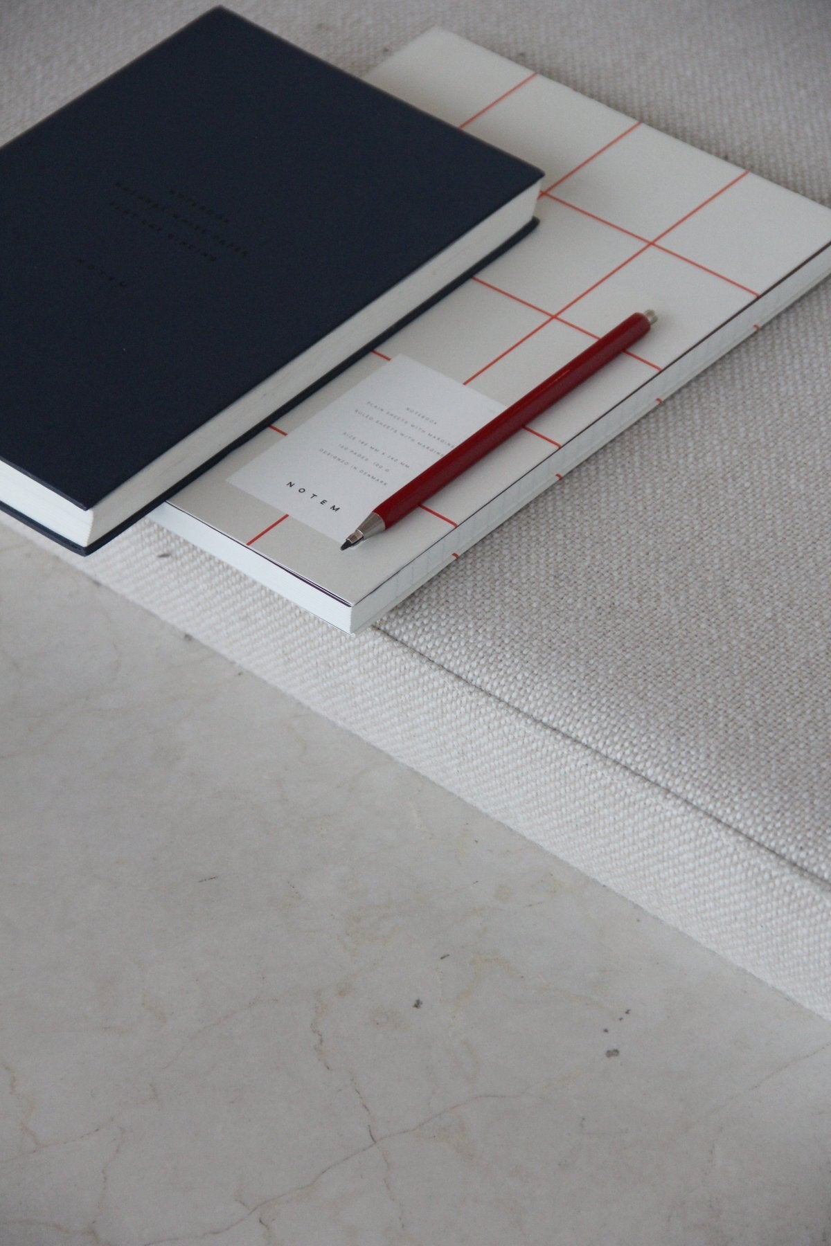 Notebook UMA with cover - large - Light Grey by Notem Studio - Lifestory
