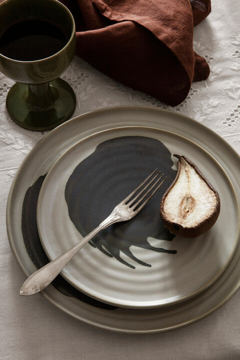 Omhu Plate | 26.5cm Medium | White & Charcoal | by ferm Living - Lifestory - ferm Living