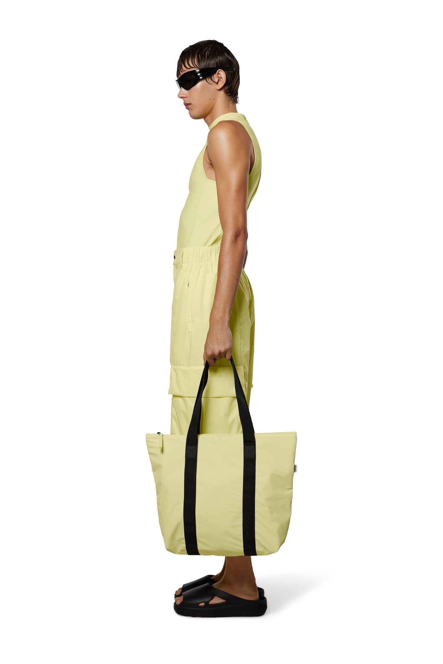 IMAGE EMBARGO 11/01/2023 Tote Bag Rush | Straw | Waterproof | by Rains - Lifestory - Rains