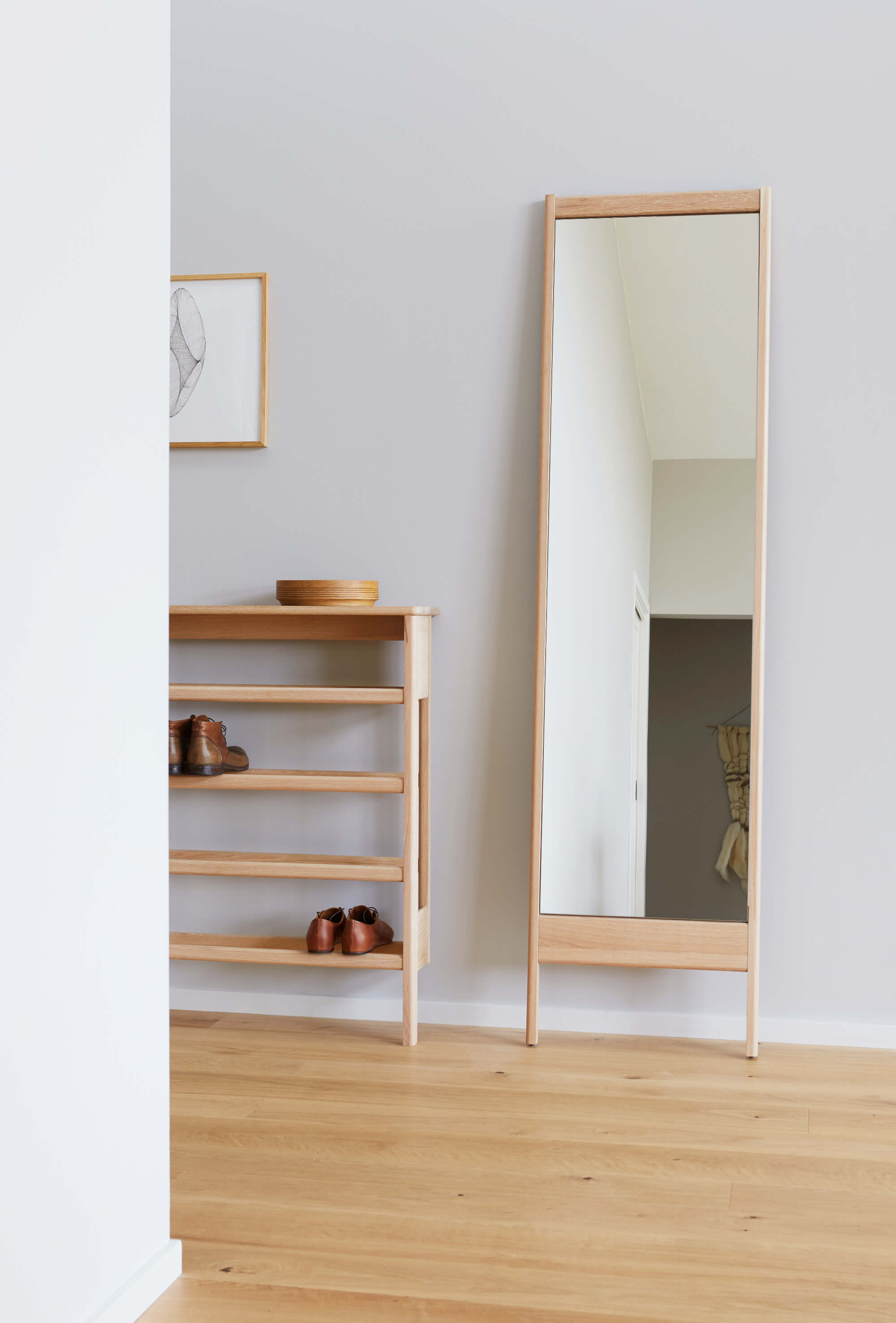 A Line Shoe Rack 72cm White Oak by Form Refine