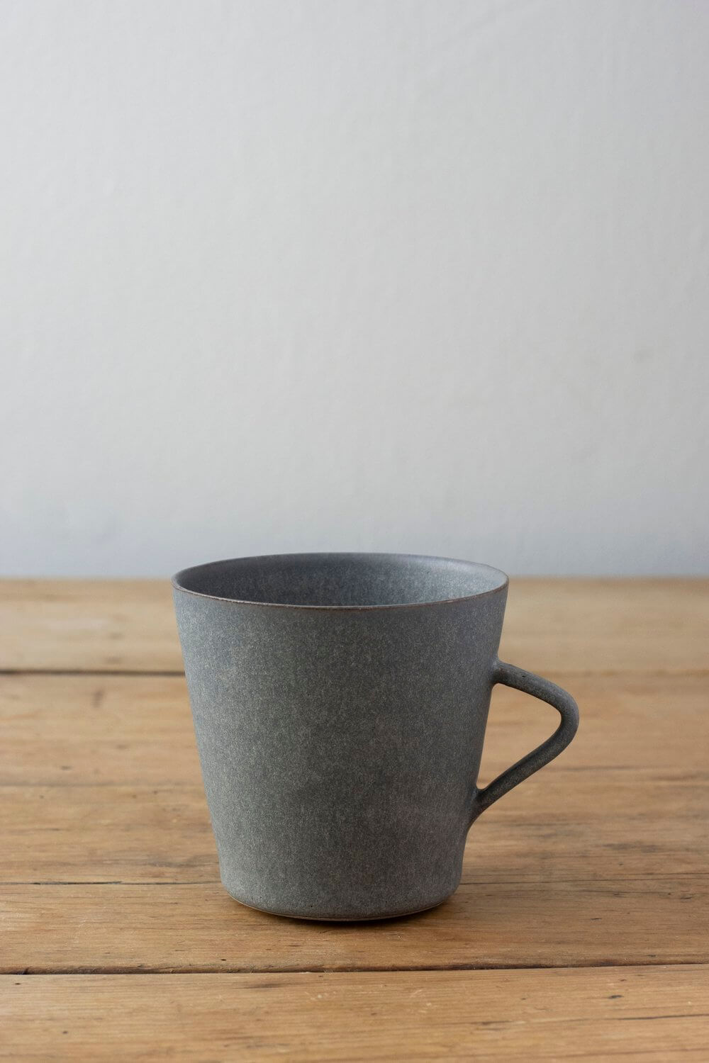 Large Flared Mug with Handle | Moss Green | by Borja Moronta - Lifestory - Borja Moronta