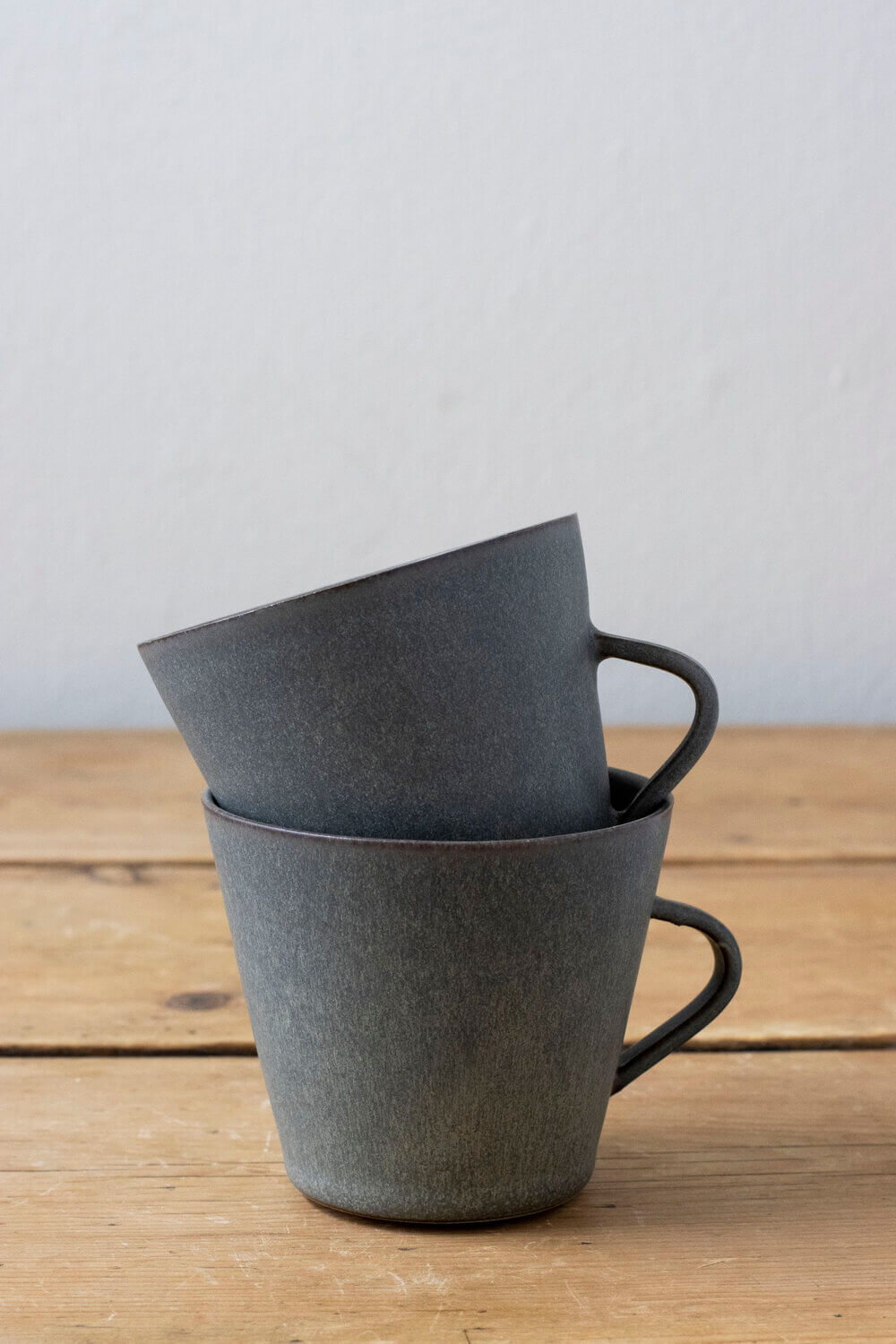 Large Flared Mug with Handle | Moss Green | by Borja Moronta - Lifestory - Borja Moronta