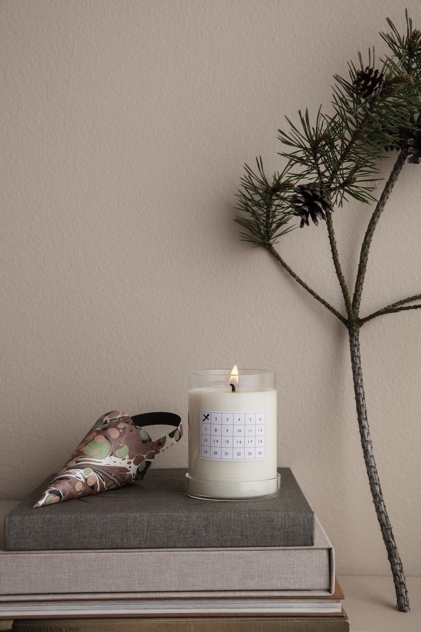 Scented Christmas candle - White - by ferm Living - Lifestory - ferm Living