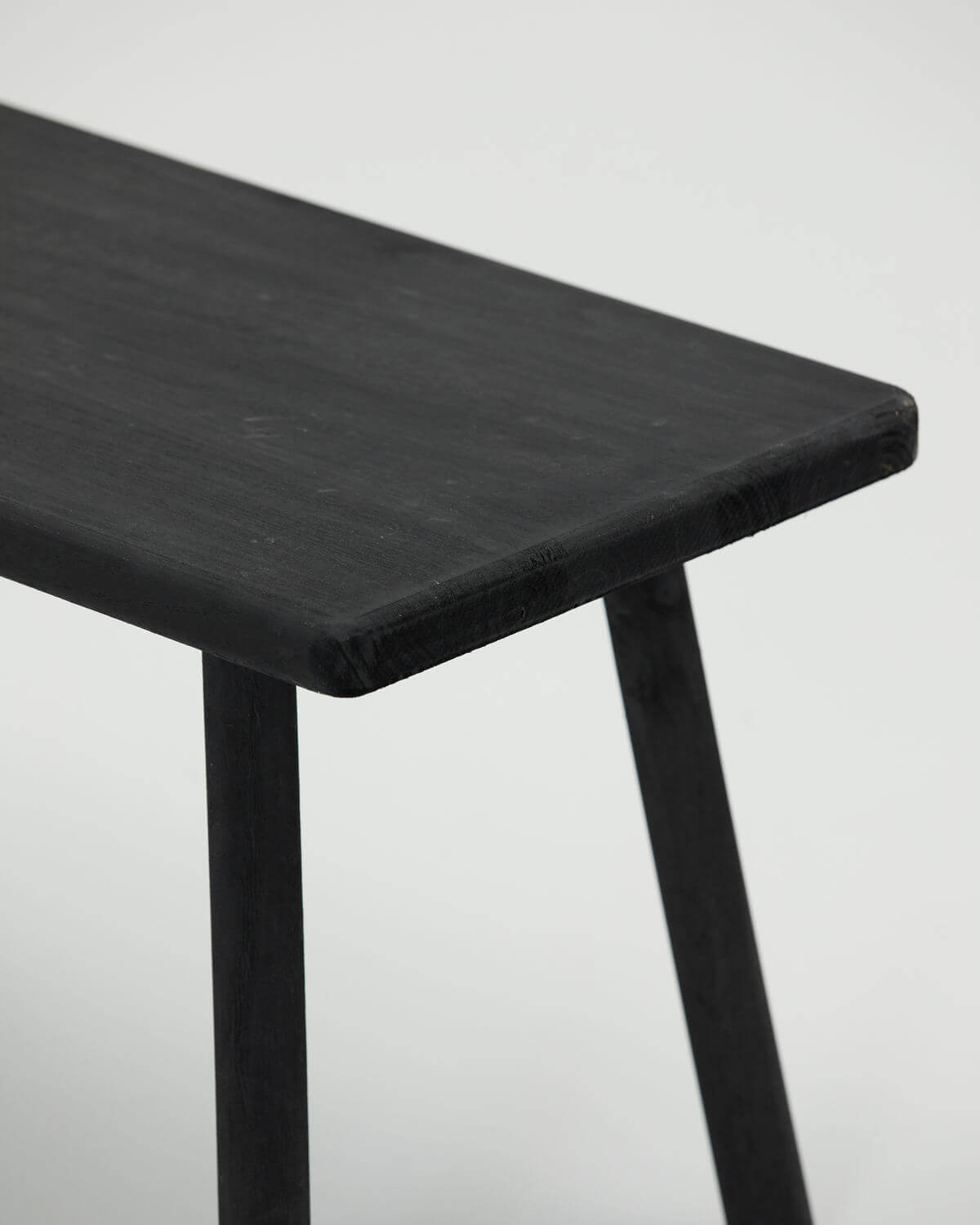 Nadi Bench | 81cm | Black Stained Wood | by House Doctor - Lifestory - House Doctor