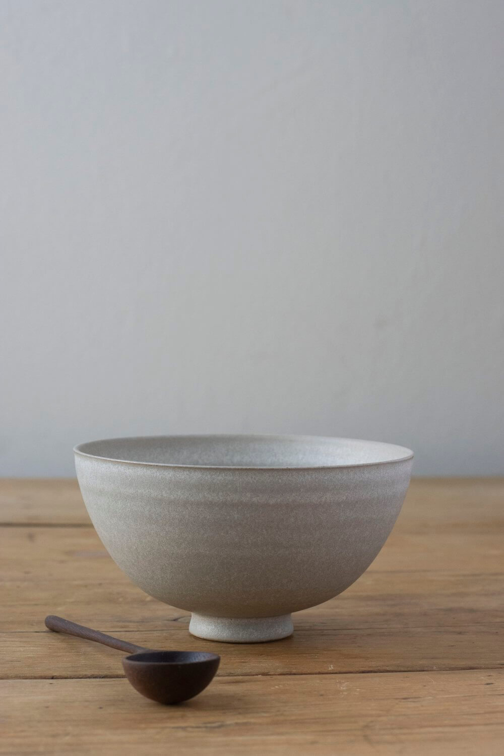 Small Footed Bowl | Pearl Grey | by Borja Moronta - Lifestory - Borja Moronta